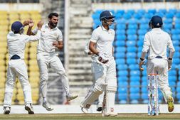 ರಣಜಿ ಟ್ರೋಫಿ: ಸೊನ್ನೆ ಸುತ್ತಿದ ಪೂಜಾರ, ಸೋಲಿನ ಭೀತಿಯಲ್ಲಿ ಸೌರಾಷ್ಟ್ರ!