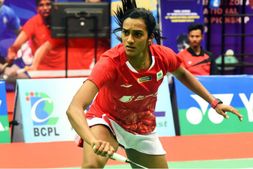 Singapore Open: ಕ್ವಾ.ಫೈನಲ್‌ಗೆ ಪ್ರವೇಶಿಸಿದ ಸಿಂಧು, ಸೈನಾ, ಶ್ರೀಕಾಂತ್