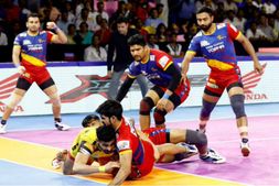 ಪ್ರೊ ಕಬಡ್ಡಿ ಲೀಗ್ 2019: ಬೆಂಗಳೂರು ಬುಲ್ಸ್ ಕಟ್ಟಿ ಹಾಕಿದ ಯುಪಿ ಯೋಧ