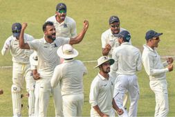 ರಣಜಿ ಟ್ರೋಫಿ: ಕರ್ನಾಟಕ ವಿರುದ್ಧ ವಿಶೇಷ ಮೈಲಿಗಲ್ಲು ಸ್ಥಾಪಿಸಿದ ಬೆಂಗಾಲ್