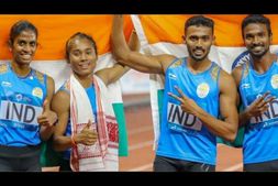 ಭಾರತದ ಮಿಕ್ಸ್ಡ್ ರಿಲೇ ತಂಡ ಗೆದ್ದ ಬೆಳ್ಳಿ ಪದಕದ ಬಣ್ಣ ಬಂಗಾರಕ್ಕೆ ಬದಲು!