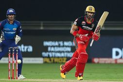 ಐಪಿಎಲ್ 2020: ಮುಂಬೈ vs ಬೆಂಗಳೂರು, ಸೂಪರ್ ಓವರ್‌ನತ್ತ ಪಂದ್ಯ