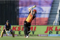ಐಪಿಎಲ್ 2020: ಕೆಕೆಆರ್‌vsಎಸ್‌ಆರ್‌ಹೆಚ್: ಸೂಪರ್ ಓವರ್‌ನಲ್ಲಿ ಗೆದ್ದು ಬೀಗಿದ ಕೊಲ್ಕತಾ
