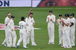 ಭಾರತ vs ಇಂಗ್ಲೆಂಡ್: ಆಂಗ್ಲ ಆಟಗಾರರು ಕೊರೊನಾ ಪರೀಕ್ಷೆಯಲ್ಲಿ ಪಾಸ್