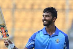 ವಿರಾಟ್ ಕೊಹ್ಲಿ ದಾಖಲೆ ಸರಿದೂಗಿಸಿಕೊಂಡ ದೇವದತ್ ಪಡಿಕ್ಕಲ್