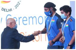 ISSF ವರ್ಲ್ಡ್‌ಕಪ್: 25 ಮೀ. ರ‍್ಯಾಪಿಡ್ ಫೈರ್ ಪಿಸ್ತೂಲ್ ವಿಭಾಗದಲ್ಲಿ ಬೆಳ್ಳಿ ಬಾಚಿಕೊಂಡ ಭಾರತ ಪುರುಷರ ತಂಡ