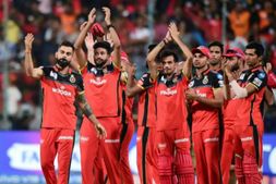 ಐಪಿಎಲ್ ಆರಂಭದ ಹೊಸ್ತಿಲಲ್ಲೇ ಆರ್‌ಸಿಬಿಗೆ ಹಿನ್ನಡೆ, ಪ್ರಮುಖ ಆಟಗಾರ ಅಲಭ್ಯ!