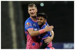 3 ತಿಂಗಳ ಹಿಂದೆ ಸಹೋದರನ ಮರಣ, ಈಗ ತಂದೆಯನ್ನೂ ಕಳೆದುಕೊಂಡ ಚೇತನ್ ಸಕಾರಿಯಾ