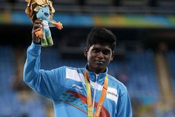 Tokyo Paralympics: ಹೈ ಜಂಪ್‌ನಲ್ಲಿ ಮರಿಯಪ್ಪನ್‌ಗೆ ಬೆಳ್ಳಿ, ಶರದ್‌ಗೆ ಕಂಚು