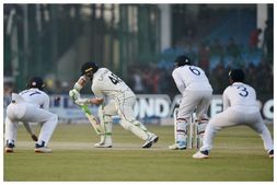 ಭಾರತ-ನ್ಯೂಜಿಲೆಂಡ್ ಮೊದಲ ಟೆಸ್ಟ್‌: ಅಂತಿಮ ದಿನದಾಟ, Live Score