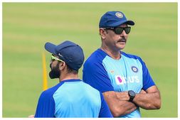 ನ್ಯೂಜಿಲೆಂಡ್ ವಿರುದ್ಧದ ಸೋಲಿನ ಬಳಿಕ ಕೊಹ್ಲಿ ಮತ್ತು ರವಿ ಶಾಸ್ತ್ರಿ ನಡೆಗೆ ಕಿಡಿಕಾರಿದ ಅಜರುದ್ದೀನ್!