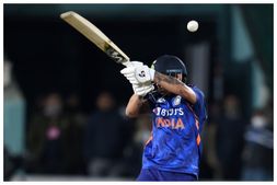 ಭಾರತ vs ಶ್ರೀಲಂಕಾ: ತಲೆಗೆ ಬಡಿದ ಚೆಂಡು; ಆಸ್ಪತ್ರೆಗೆ ದಾಖಲಾದ ಇಶಾನ್ ಕಿಶನ್