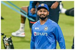 ಐಪಿಎಲ್ 2022: ಡೆಲ್ಲಿ ಕ್ಯಾಪಿಟಲ್ಸ್ ಸ್ಕ್ವಾಡ್ ಸೇರಿಕೊಂಡ ನಾಯಕ ರಿಷಭ್, ಅಕ್ಷರ್