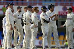 ವೆಸ್ಟ್ ಇಂಡೀಸ್ vs ಇಂಗ್ಲೆಂಡ್: ಎರಡನೇ ಟೆಸ್ಟ್ ನಾಲ್ಕನೇ ದಿನದಾಟದ ಲೈವ್ ಸ್ಕೋರ್
