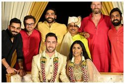 IPL 2022: RCB ಕ್ಯಾಂಪ್‌ನಲ್ಲಿ ಮ್ಯಾಕ್ಸ್‌ವೆಲ್ ಮತ್ತು ವಿನಿ ರಾಮನ್ ಮದುವೆ ಸೆಲೆಬ್ರೇಷನ್