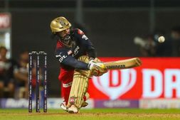 RCB vs RR: ಅಬ್ಬರಿಸಿದ ಅಹ್ಮದ್, ಡಿಕೆ; ರಾಜಸ್ಥಾನ್ ರಾಯಲ್ಸ್ ಗೆಲುವಿನ ಓಟಕ್ಕೆ ಬ್ರೇಕ್ ಹಾಕಿದ ಆರ್‌ಸಿಬಿ