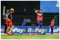 RCB vs RR: ಬೆಂಗಳೂರಿಗೆ ಇಂದು ರಾಯಲ್ಸ್ ಸವಾಲು: ಆಘಾತದಿಂದ ಹೊರಬರುತ್ತಾ ಫಾಫ್ ಪಡೆ!