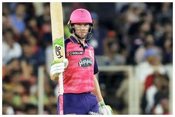 RCB vs RR: ಸೀಸನ್‌ನಲ್ಲಿ 4ನೇ ಶತಕ, ಒಟ್ಟು 800ಕ್ಕೂ ಹೆಚ್ಚು ರನ್ ದಾಖಲಿಸಿದ ಜೋಸ್ ಬಟ್ಲರ್‌
