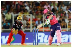 RCB vs RR: ಬಟ್ಲರ್ ಕ್ಯಾಚ್ ಬಿಟ್ಟ ದಿನೇಶ್ ಕಾರ್ತಿಕ್, ಮತ್ತೆ ಆರ್‌ಸಿಬಿ ಕೈ ಜಾರಿದ ಟ್ರೋಫಿ!