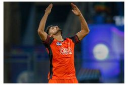 IPL 2022: ತನ್ನದೇ ದಾಖಲೆ ಮುರಿದ ಉಮ್ರಾನ್ ಮಲ್ಲಿಕ್, ಸೀಸನ್‌ನ ಅತಿ ವೇಗದ ಎಸೆತ!