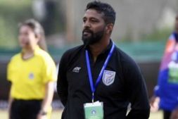 ಲೈಂಗಿಕ ದುರ್ನಡತೆ ಆರೋಪ: ಭಾರತೀಯ U-17 ಮಹಿಳಾ ಫುಟ್ಬಾಲ್ ತಂಡದ ಸಹಾಯಕ ಕೋಚ್ ವಜಾ