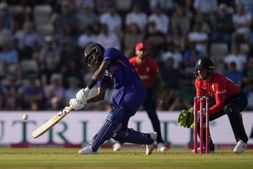 IND vs ENG: 2ನೇ ಟಿ20 ಪಂದ್ಯಕ್ಕೆ ಮಳೆ ಅಡ್ಡಿ ಇದೆಯಾ? ಪಿಚ್ ವರದಿ, ಬೌಂಡರಿ ಲೆಂತ್ ಮಾಹಿತಿ ಇಲ್ಲಿದೆ