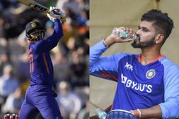 Asia Cup 2022: ‌ಆ ಆಟಗಾರನ ಅಬ್ಬರದಿಂದ ಏಷ್ಯಾಕಪ್‌ಗೆ ಆಯ್ಕೆಯಾಗುವುದಿಲ್ಲ ಶ್ರೇಯಸ್ ಐಯ್ಯರ್!