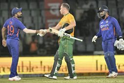 Asia Cup 2022: ಈ ಇಬ್ಬರು ವಿಕೆಟ್ ಕೀಪರ್-ಬ್ಯಾಟರ್‌ಗಳು ಆಡುವ 11ರಲ್ಲಿರುತ್ತಾರೆ; ಕಿರಣ್ ಮೋರೆ