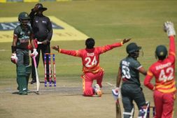 BAN vs ZIM: ಒಂದೇ ಪಂದ್ಯದಲ್ಲಿ ಒಟ್ಟು 5 ಬ್ಯಾಟ್ಸ್‌ಮನ್ ಡಕ್ ಔಟ್; ವೈಟ್‌ವಾಷ್‌ನಿಂದ ಪಾರಾದ ಬಾಂಗ್ಲಾ