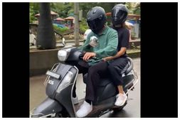 ಸ್ಕೂಟರ್‌ನಲ್ಲಿ ಮುಂಬೈ ಸಿಟಿ ಸುತ್ತಿದ ವಿರಾಟ್ ಕೊಹ್ಲಿ, ಅನುಷ್ಕಾ ಶರ್ಮಾ: ವೀಡಿಯೋ ವೈರಲ್