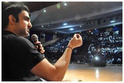1983ರ ಏಕದಿನ ವಿಶ್ವಕಪ್ ಯಶೋಗಾಥೆ ಕೊನೆಗಾಣಿಸಿ, 2011ರ ವಿಶ್ವಕಪ್ ಗೆಲ್ಲಿ ಎಂದು ಗಂಭೀರ್‌ಗೆ ನೀಡಿದ್ರಂತೆ ಸಂದೇಶ!