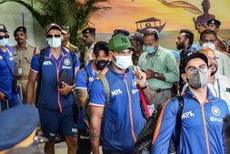 IND vs SA 1st T20: ತಿರುವನಂತಪುರಂ ತಲುಪಿದ ರೋಹಿತ್ ಬಳಗ; 'ಸಂಜು ಸಂಜು' ಎಂದು ಕೂಗಿದ ಫ್ಯಾನ್ಸ್