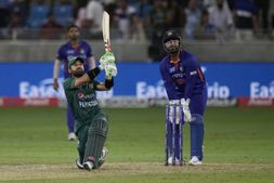 IND vs PAK Super 4: ಬೌಲರ್‌ಗಳೇ ವಿಲನ್ಸ್; ಭಾರತದ ವಿರುದ್ಧ ಪಾಕ್‌ಗೆ 5 ವಿಕೆಟ್‍ಗಳ ರೋಚಕ ಜಯ