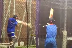 T20 ವಿಶ್ವಕಪ್: IND vs PAK ಹೈ-ವೋಲ್ಟೇಜ್ ಪಂದ್ಯಕ್ಕೂ ಮುನ್ನ ಕೊಹ್ಲಿ-ಅಜಂ ನೆಟ್‌ನಲ್ಲಿ ಒಟ್ಟಿಗೆ ಅಭ್ಯಾಸ