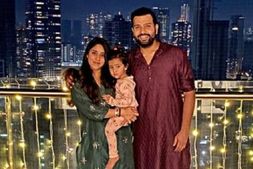 ಪಾಕಿಸ್ತಾನದ ವಿರುದ್ಧ ಗೆದ್ದ ಖುಷಿಯಲ್ಲಿ ದೀಪಾವಳಿ ಆಚರಿಸಿದ ಟೀಂ ಇಂಡಿಯಾ ಆಟಗಾರರು