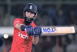 ENG vs IRE: ಐರ್ಲೆಂಡ್ ವಿರುದ್ಧ ಸೋಲಿನ ಹೊರತಾಗಿ ಟಿ20ಯಲ್ಲಿ ದೊಡ್ಡ ಸಾಧನೆ ಮಾಡಿದ ಮೊಯಿನ್ ಅಲಿ