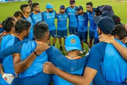 ಪ್ರಸ್ತುತ ಟಿ20 ವಿಶ್ವಕಪ್‌ ಸ್ಕ್ವಾಡ್‌ನಲ್ಲಿರುವ ಈ ನಾಲ್ವರು ಮುಂದಿನ ಚುಟುಕು ವಿಶ್ವಕಪ್‌ ಆಡೋದೆ ಅನುಮಾನ!