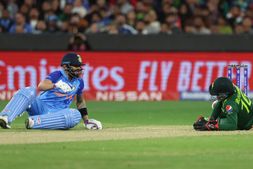 IND vs PAK: ಈತನ ಮೇಲೆ ದಾಳಿ ಮಾಡಿದರೆ ಪಾಕ್ ಗಾಬರಿಯಾಗುತ್ತದೆ; ತಂತ್ರ ಬಹಿರಂಗಪಡಿಸಿದ ಕೊಹ್ಲಿ