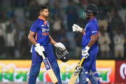 ICC ODI Ranking: ಬ್ಯಾಟಿಂಗ್‌ನಲ್ಲಿ ಏರಿಕೆ ಕಂಡ ಗಿಲ್, ಸ್ಯಾಮ್ಸನ್; ಕೊಹ್ಲಿ, ರೋಹಿತ್ ಸ್ಥಾನವೇನು?