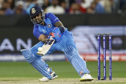 Ind Vs Zim: ಕೆಎಲ್ ರಾಹುಲ್, ಸೂರ್ಯಕುಮಾರ್ ಅರ್ಧಶತಕ, 186 ರನ್‌ ಕಲೆಹಾಕಿದ ಟೀಂ ಇಂಡಿಯಾ