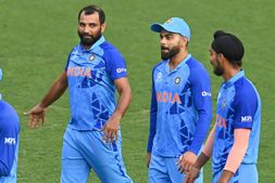 T20 ವಿಶ್ವಕಪ್ 2022: ಬೌಲರ್‌ಗಳಿಗೆ ಬಿಸಿನೆಸ್ ಕ್ಲಾಸ್ ಸೀಟು ಬಿಟ್ಟುಕೊಟ್ಟ ರೋಹಿತ್, ಕೊಹ್ಲಿ, ದ್ರಾವಿಡ್!