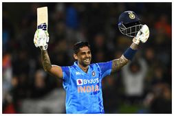 Ind vs Nz 2nd T20I: ರೋಹಿತ್ ಶರ್ಮಾ ಬಳಿಕ ಈ ಸಾಧನೆ ಮಾಡಿದ 2ನೇ ಭಾರತೀಯ ಸೂರ್ಯಕುಮಾರ್ ಯಾದವ್