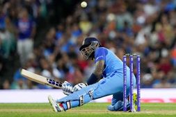 IND vs ZIM: ವಿನೂತನ ಶಾಟ್ ಕಂಡುಹಿಡಿದ 'Mr 360' ಸೂರ್ಯಕುಮಾರ್ ಯಾದವ್; ವಿಡಿಯೋ