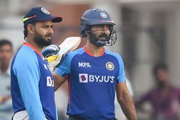 IND vs BAN: ರಿಷಭ್ ಪಂತ್ ಬೆಂಬಲಕ್ಕೆ ನಿಂತ ದಿನೇಶ್ ಕಾರ್ತಿಕ್ ಹೇಳಿದ್ದೇನು?