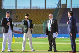 PAK Vs ENG 3rd Test: ಟಾಸ್ ಗೆದ್ದ ಪಾಕಿಸ್ತಾನ ಬ್ಯಾಟಿಂಗ್ ಆಯ್ಕೆ, ತಂಡದಲ್ಲಿ ನಾಲ್ಕು ಬದಲಾವಣೆ, ಆಡುವ ಬಳಗ, ಪಿಚ್ ವರದಿ