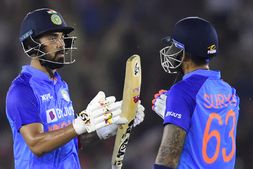 IND vs SL: ಕೆಎಲ್ ರಾಹುಲ್‌ ಸ್ಥಾನಕ್ಕೆ ಅಪಾಯ? ಬೇರೆ ಆಟಗಾರನಿಗೆ ಉಪನಾಯಕನ ಸ್ಥಾನ