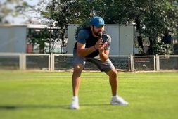 Ind vs SL ODI: ಶ್ರೀಲಂಕಾ ವಿರುದ್ಧದ ಸರಣಿಗೆ ರೋಹಿತ್ ಶರ್ಮಾ ಸಿದ್ಧತೆ, ಅಭ್ಯಾಸ ಆರಂಭಿಸಿದ 'ಹಿಟ್‌ಮ್ಯಾನ್'