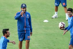 IND vs NZ 1st ODI: ಭಾರತ vs ನ್ಯೂಜಿಲೆಂಡ್ ಸಂಭಾವ್ಯ 11ರ ಬಳಗ; ಗಾಯಾಳು ಶ್ರೇಯಸ್ ಬದಲಿಗೆ ಸೂರ್ಯ?