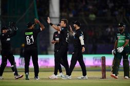 Pak vs NZ 2nd ODI: ಪಾಕಿಸ್ತಾನದ ವಿರುದ್ಧ 79 ರನ್‌ಗಳ ಭರ್ಜರಿ ಜಯ ಸಾಧಿಸಿದ ನ್ಯೂಜಿಲೆಂಡ್