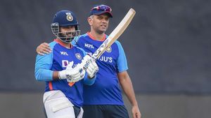 Rishabh Pant: ಶೀಘ್ರ ಗುಣಮುಖರಾಗಿ ಎಂದು ರಿಷಬ್‌ ಪಂತ್‌ಗೆ ಹಾರೈಸಿದ ರಾಹುಲ್ ದ್ರಾವಿಡ್ ಮತ್ತು ಟೀಂ ಇಂಡಿಯಾ